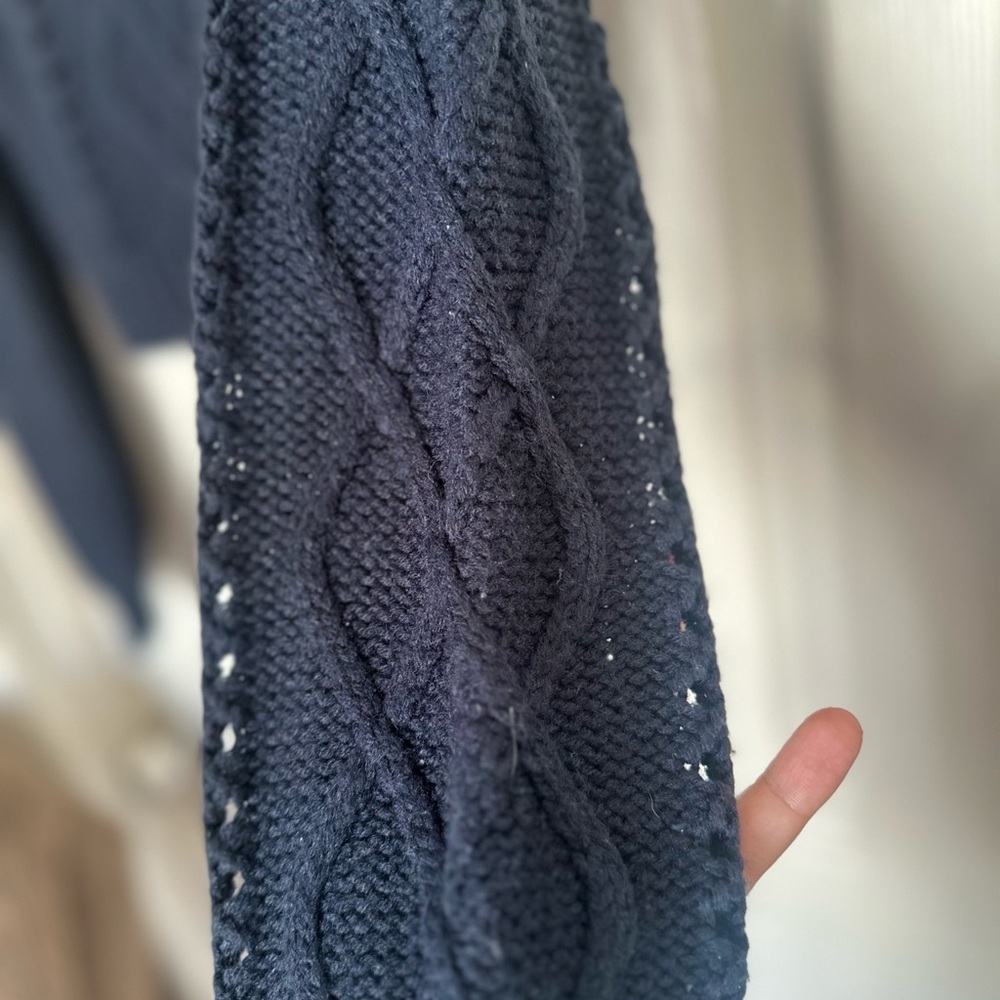 Brandy Melville Crop Sweater ||NWOT - Picture 4 of 5